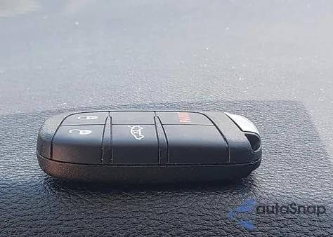 2022 Dodge Challenger Sxt z USA, uszkodzony, nr VIN 2C3CDZAG4NH260491